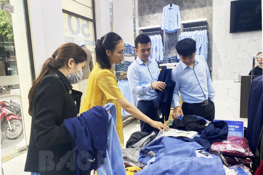 Tưng bừng mua sắm nhân dịp Black Friday